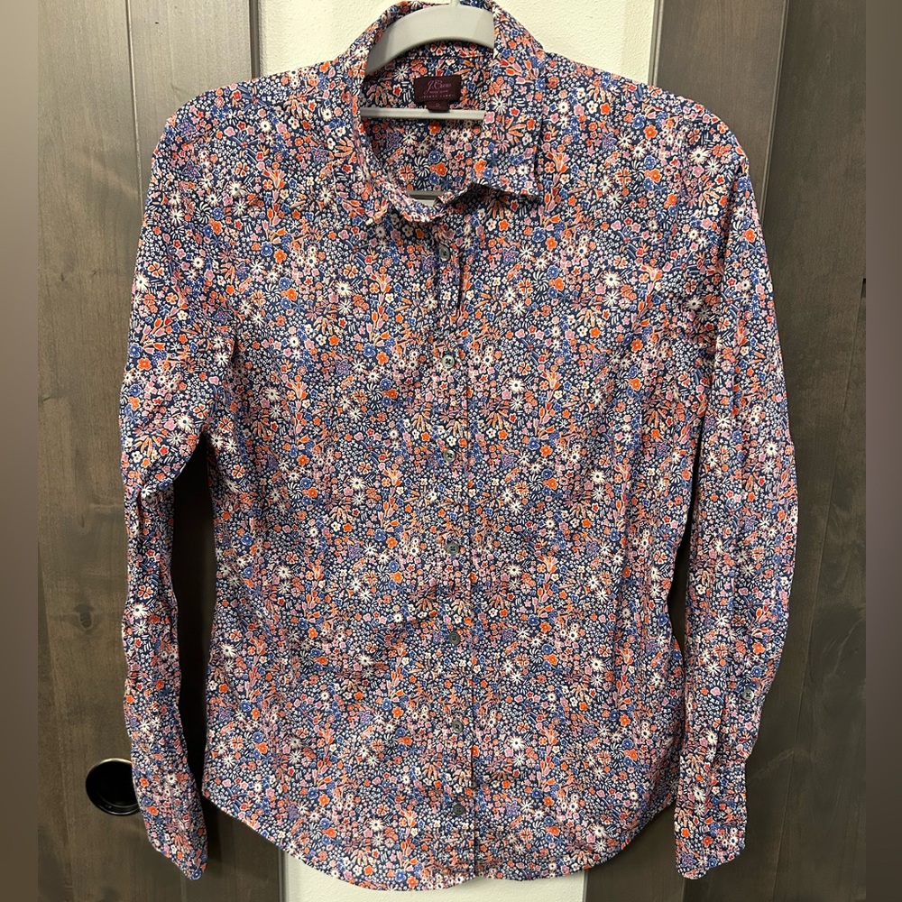 J. Crew Liberty fabric Button down shirt Blouse size 2 Flower pattern adorable!